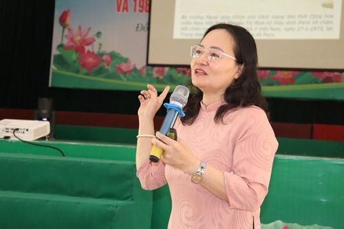 Tổ chức sinh hoạt chuyên đề 'Tôn vinh vai trò của người Phụ nữ Việt Nam'