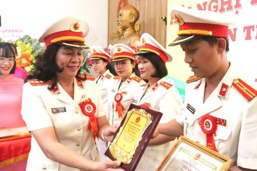 Nhân lên những điển hình tiên tiến trong ngành Kiểm sát