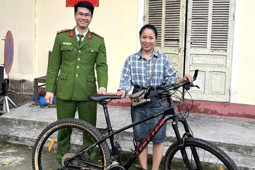 Cảnh giác trước nạn trộm cắp nơi công cộng