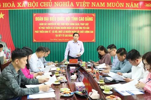Cao Bằng cần điều chỉnh cơ chế đào tạo đối với viên chức ngành y tế