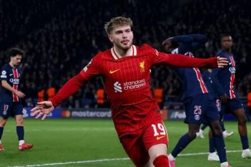 Alisson Becker hóa 'người nhện', Liverpool thắng kịch tính PSG