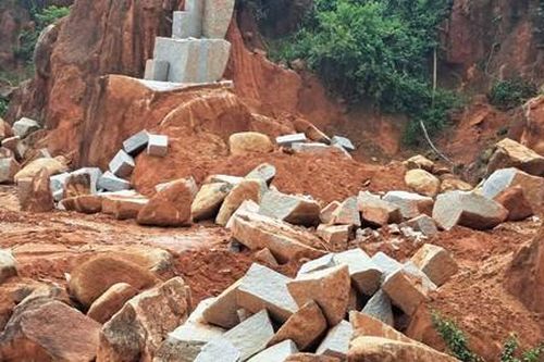 Khai thác đá vượt công suất, một doanh nghiệp bị xử phạt 900 triệu đồng