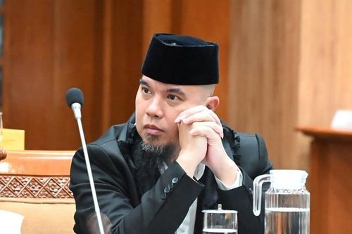 Quan chức Indonesia muốn nhập tịch cầu thủ 40 tuổi phục vụ mục đích kỳ quặc