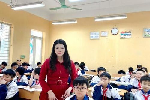 Gần 9.000 giáo viên Hà Nội mong mỏi được nhận khoản thu nhập tăng thêm