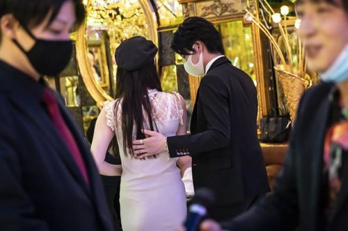 Nhật Bản quyết dẹp chiêu lừa khách thành gái mại dâm ở các quán bar