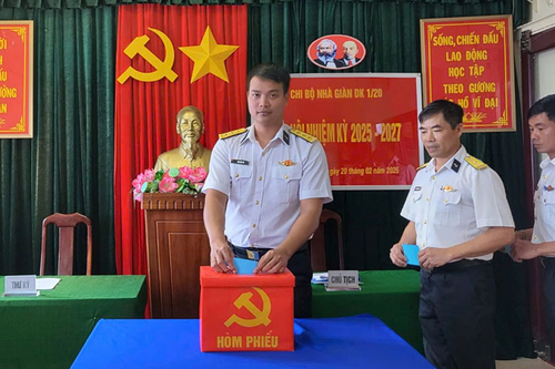 Đại hội Đảng ở thềm lục địa phía Nam
