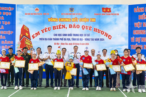 Vùng Cảnh sát biển 3 giữ bình yên biển, đảo quê hương