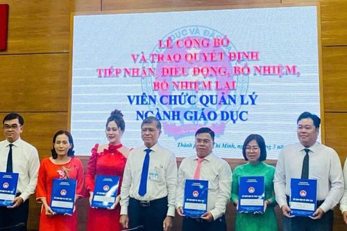 Sở GD&ĐT TPHCM bổ nhiệm, điều động hàng loạt cán bộ quản lý