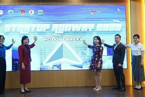 Đào tạo tư duy khởi nghiệp cho sinh viên từ sân chơi Startup Runway 2025