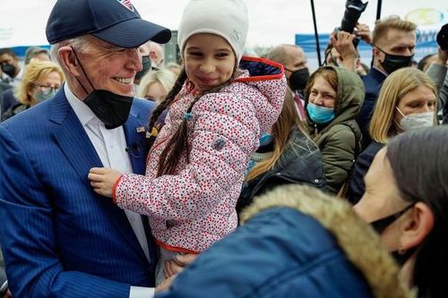 Mỹ cân nhắc việc thu hồi tư cách pháp lý của người tị nạn Ukraine và các nước khác