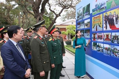 Trưng bày 300 hình ảnh về truyền thống hào hùng của Trung đoàn 375