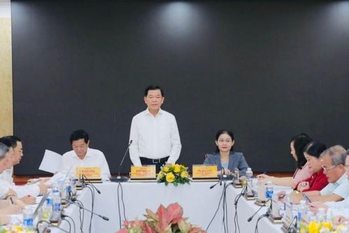 Đoàn công tác của Bộ Chính trị làm việc tại Bình Phước