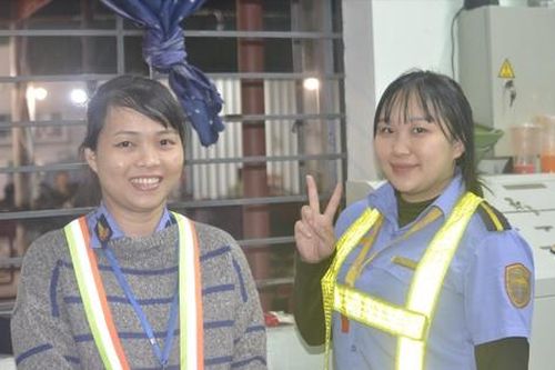 Những phận chân yếu tay mềm gác tàu đêm