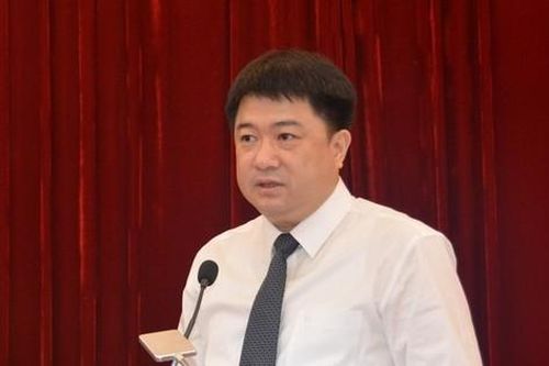Bản tin 8H: Phó Thủ tướng Chính phủ Bùi Thanh Sơn ký quyết định nhân sự