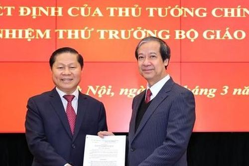 Công bố Quyết định điều động, bổ nhiệm Thứ trưởng và lãnh đạo các đơn vị Bộ GD&ĐT