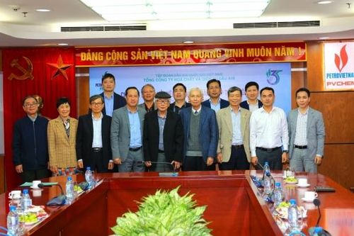 PVChem tổ chức gặp mặt các thế hệ nguyên lãnh đạo Tổng công ty