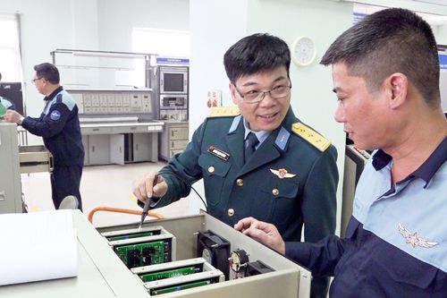 Thiết bị Made in Vietnam giúp phi công nhận biết đường băng ở khoảng cách 400km