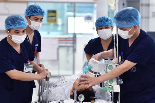 Tiền hỗ trợ khám chữa bệnh hiểm nghèo có chịu thuế thu nhập cá nhân?