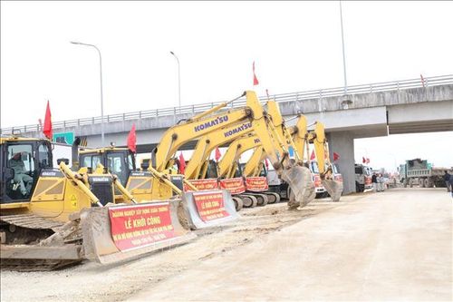 Khởi công dự án mở rộng cao tốc Bắc - Nam phía Đông, đoạn Cao Bồ - Mai Sơn
