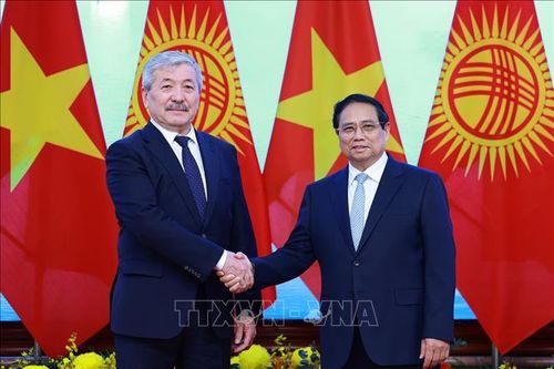 Thủ tướng Cộng hòa Kyrgyzstan kết thúc tốt đẹp chuyến thăm chính thức Việt Nam