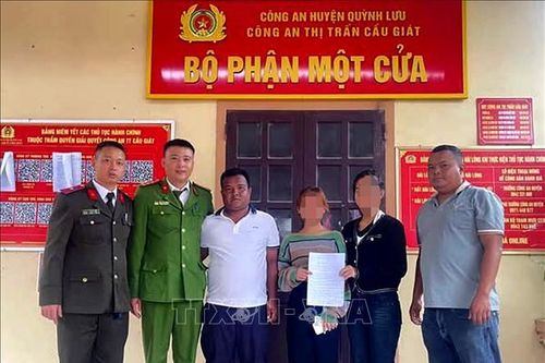 Hai cháu gái bị dụ dỗ từ Đắk Lắk ra miền Bắc làm 'việc nhẹ, lương cao'