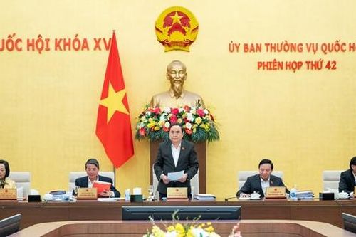 Nghị quyết của Ủy ban Thường vụ Quốc hội về công tác cán bộ