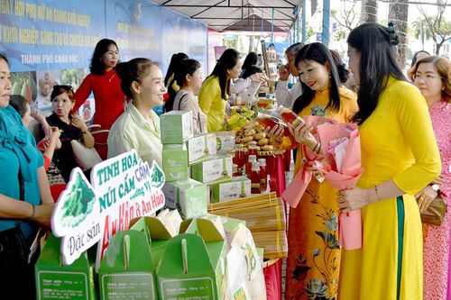 Chắp cánh ước mơ khởi nghiệp cho phụ nữ