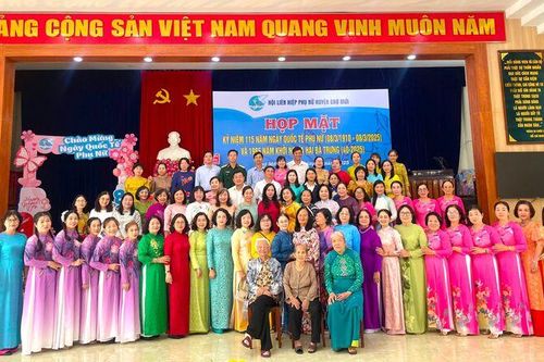 Huyện Chợ Mới họp mặt kỷ niệm 115 năm Ngày Quốc tế phụ nữ 8/3