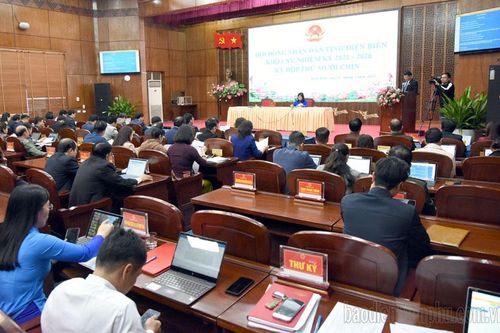 Ông Lò Văn Cương được bầu giữ chức Phó Chủ tịch UBND tỉnh