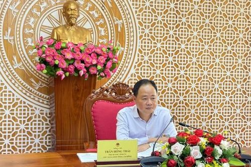 Quán triệt, triển khai thi hành các luật, nghị quyết được Quốc hội vừa thông qua