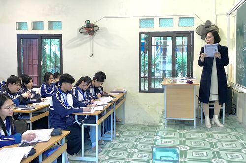 Hơn 18.000 học sinh đăng ký khảo sát chất lượng lớp 12