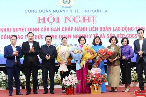 Công bố quyết định giải thể Công đoàn ngành Y tế và sắp xếp các công đoàn cơ sở