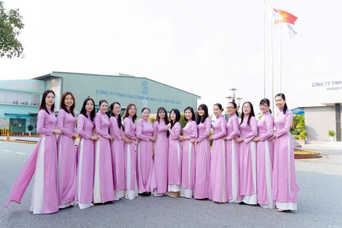 Tổng công ty Thép Việt Nam - CTCP: Áo dài em mặc đất trời cũng nghiêng…