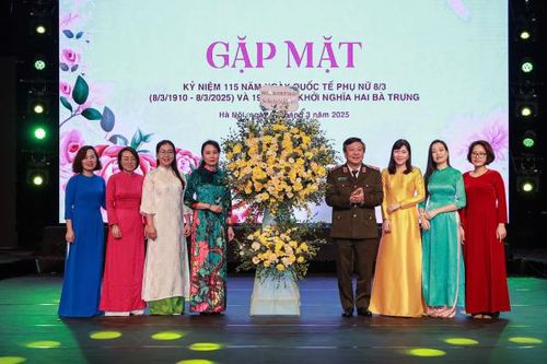 Cục Truyền thông CAND gặp mặt kỷ niệm Ngày Quốc tế Phụ nữ 8/3