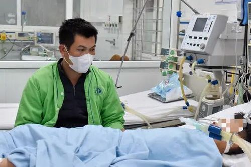 Cấp cứu thành công bé 12 tuổi bị đột quỵ não