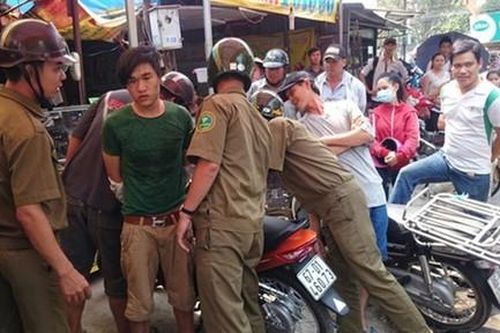 Trộm nhập nha ở Làng Đại học