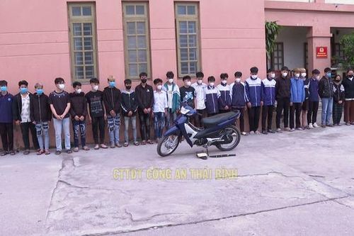 Mâu thuẫn cá nhân, nam sinh lớp 10 rủ bạn bè tham gia hỗn chiến