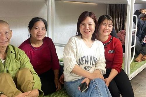 Người phụ nữ chi hàng trăm triệu xây dựng nhà trọ '0 đồng'