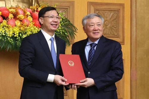 Trao Quyết định bổ nhiệm Phó Chủ nhiệm VPCP cho ông Phạm Mạnh Cường