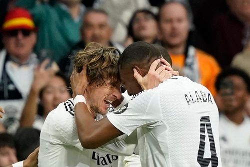 Sự thật về cuộc chiến suất đá chính của Modric