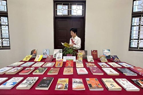 Giới thiệu hơn 100 tài liệu chuyên đề chào mừng Ngày Quốc tế Phụ nữ 8/3