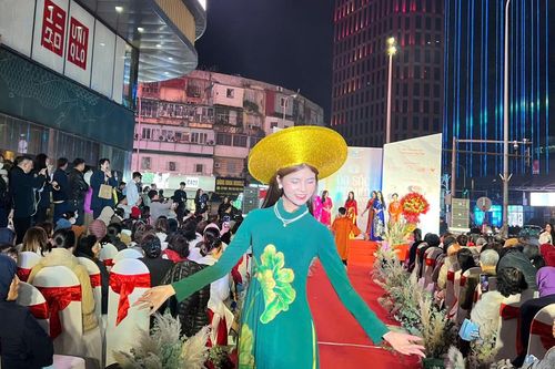 'Dạ sắc Kim Liên' - tôn vinh nét đẹp, giá trị người phụ nữ Việt