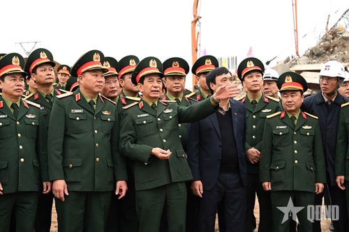 Thi công ngày đêm, phấn đấu hoàn thành cầu Phong Châu trước tiến độ