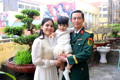Vẹn tròn việc chung, việc riêng