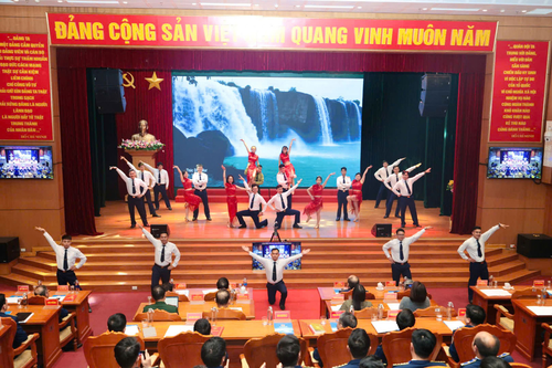 Thêm những kinh nghiệm quý từ lớp tập huấn tổ chức Cuộc thi 'Em yêu biển, đảo quê hương'