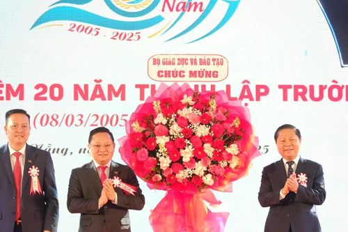 Xây dựng Trường Cao đẳng hàng đầu về đào tạo ngành y dược