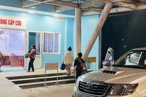 Trường học ở Nam Trà My siết chặt phòng dịch, đề phòng lây lan bệnh sởi