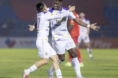 Hà Nội FC chia điểm kịch tính trước Hà Tĩnh tại V.League 2024/25
