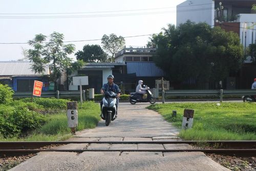 TP Huế nỗ lực xóa bỏ hoàn toàn lối đi tự mở qua đường sắt
