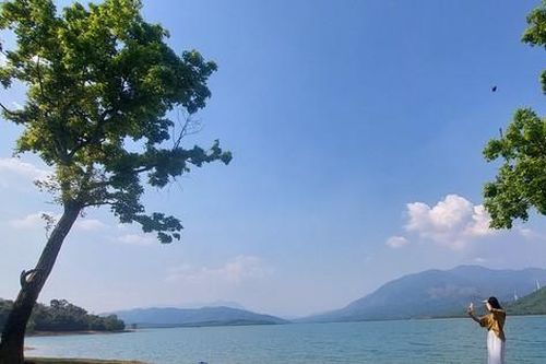 Ngỡ ngàng trước vẻ nên thơ ở điểm check-in 'hot' nhất Quảng Trị